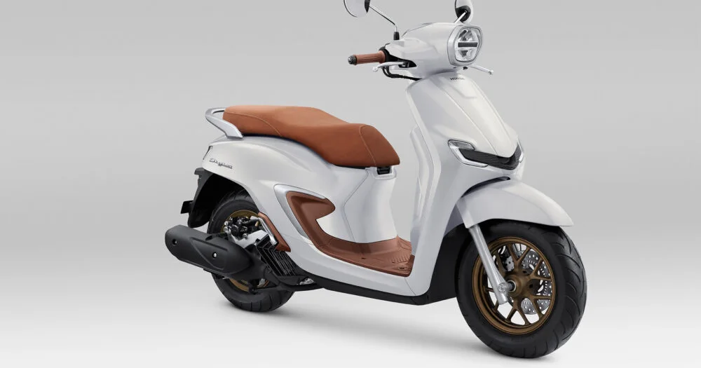 Punya Honda Stylo 160 Putih? Ini 3 Pantangan Cuci yang Wajib Diketahui